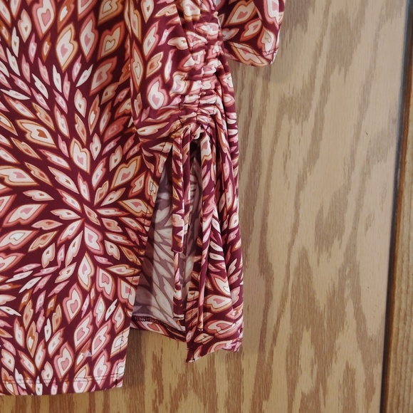 Coral/Rust Patterned Women's Tunic Top - Picture 2 of 4